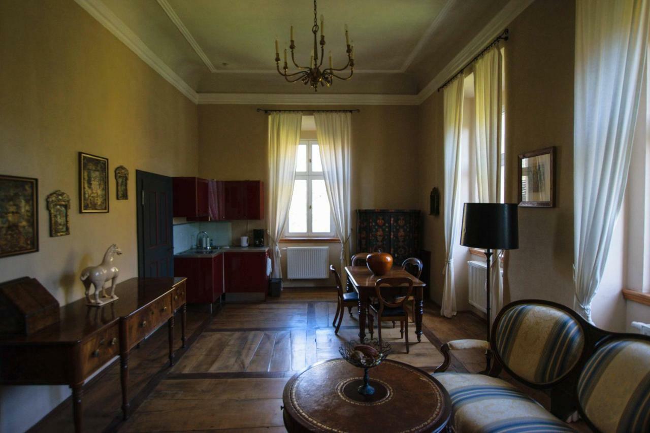 Rittergut/Gutshaus Grossgestewitz Наумбург Екстериор снимка